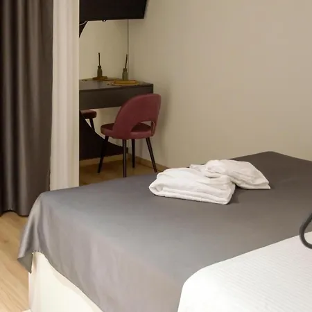 بيت للعطل 6 Bedroom Awesome In Prolozac