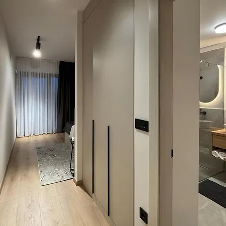 6 Bedroom Awesome In Prolozac